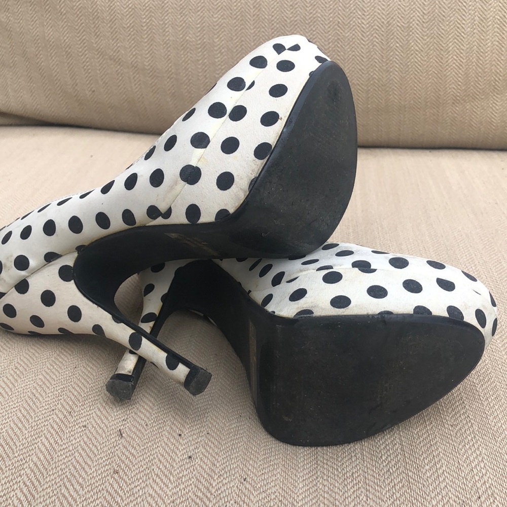 Heels - Picture 5 of 5